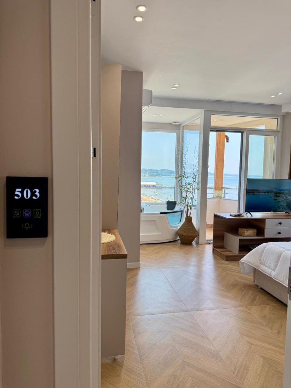 Gent's Luxury Apartahotel Durrës