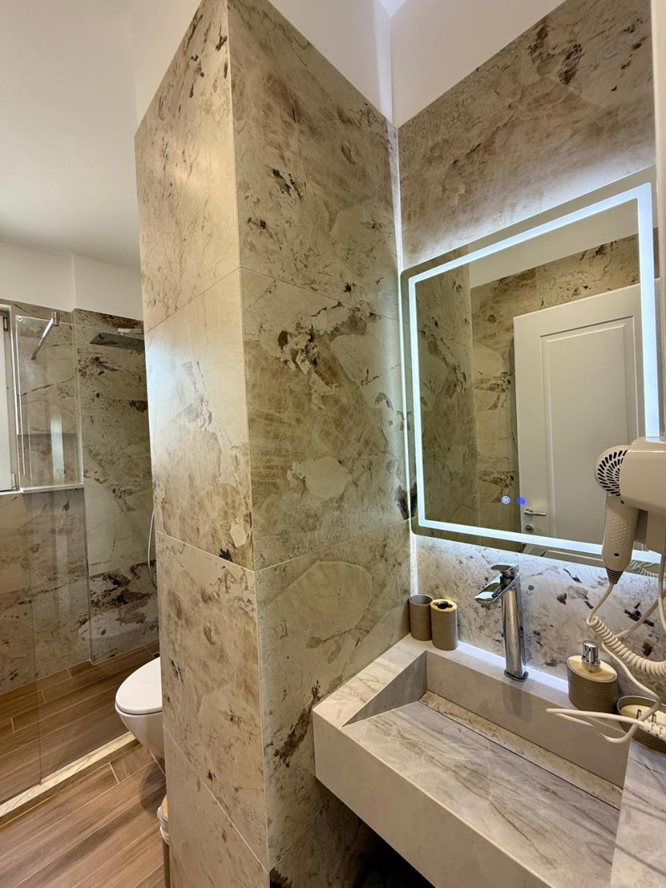 Gent's Luxury * Durrës